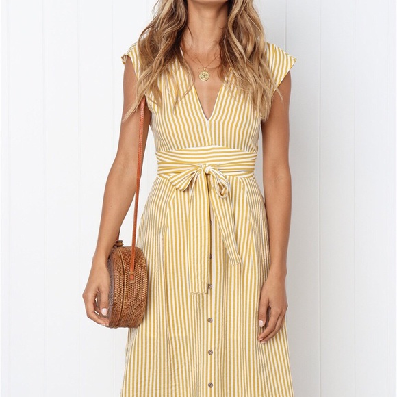 Yellow stripe dress - Picture 2 of 7